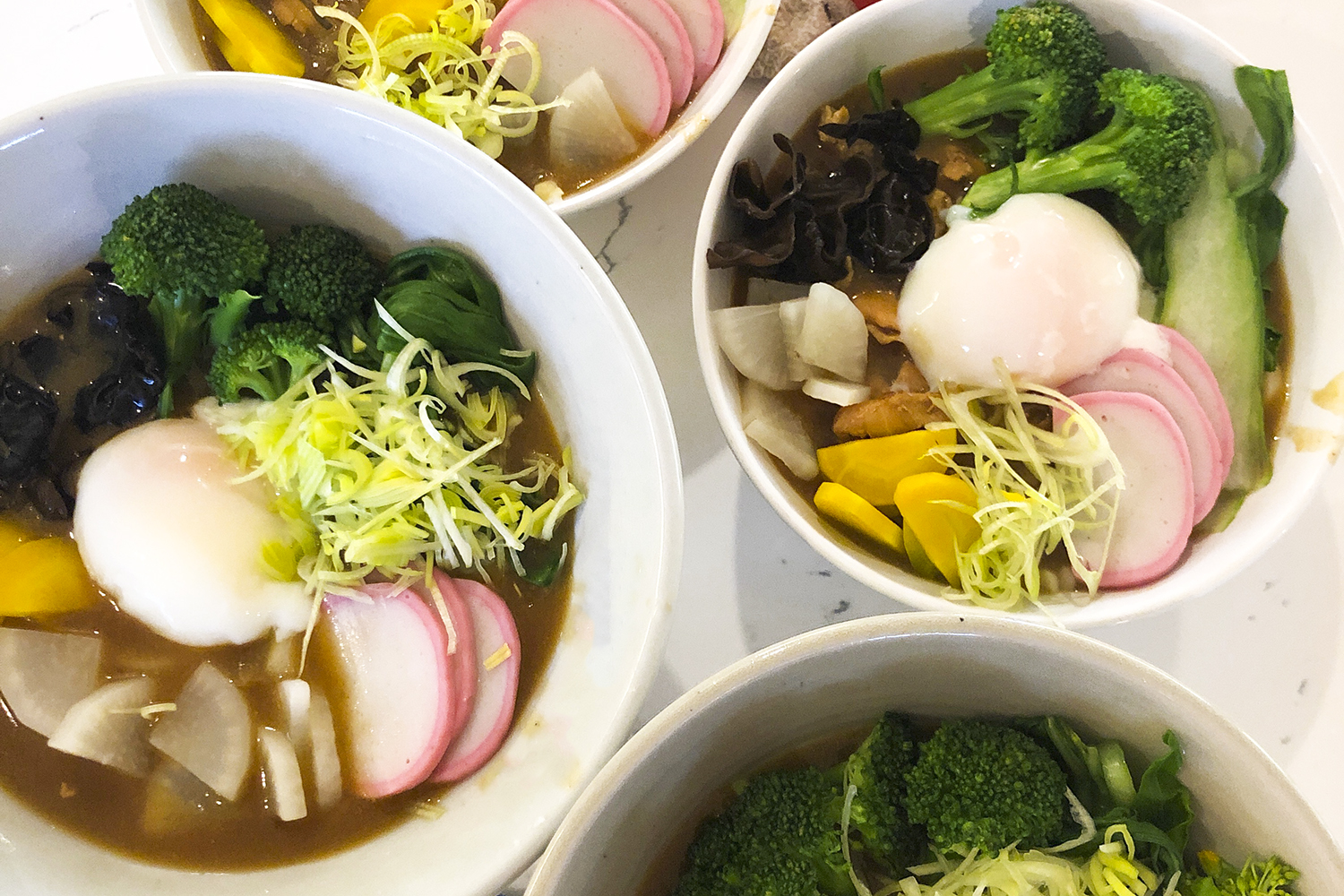 bowls of udon